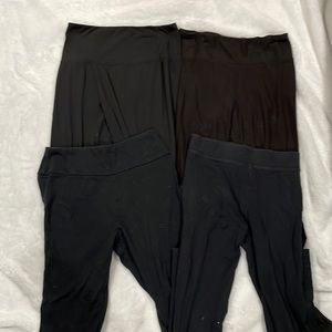 4 pairs of black leggings